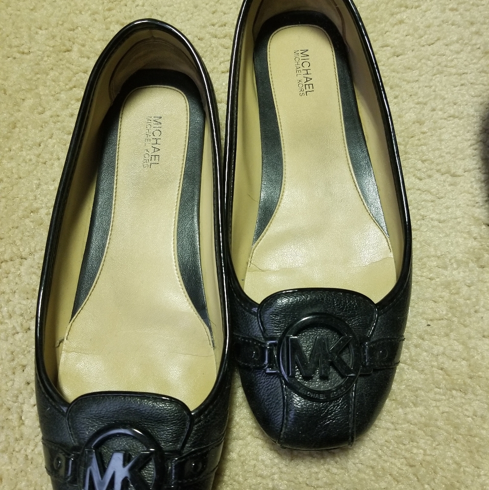 Black Michael Kors Flats size 8.5